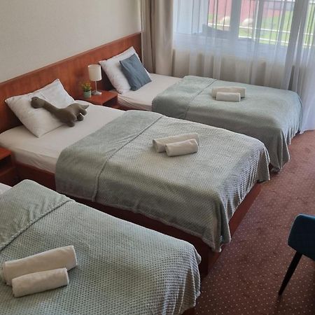 Sport Hotel Tatabanya Exterior photo